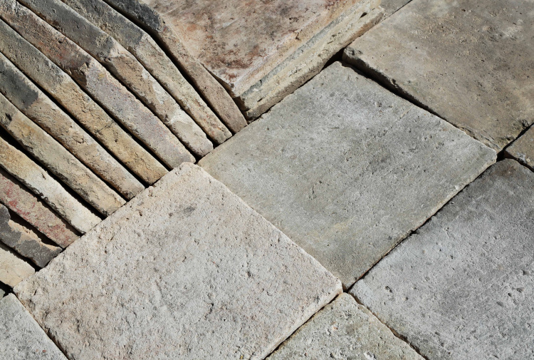 Oude franse terracottas