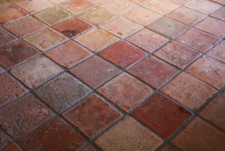 oude terracotta plavuizen